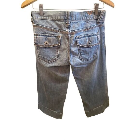 Roxy Cropped/Clam Digger Style Denim Jeans Size 3 - Picture 5 of 10